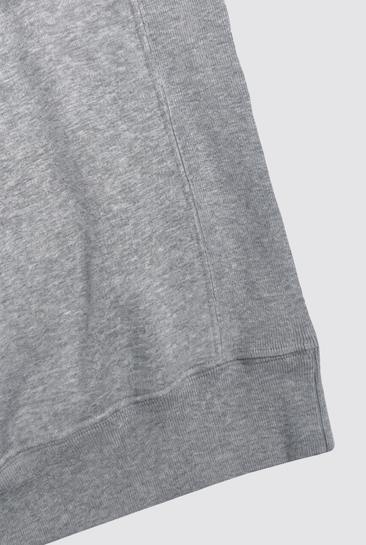 La icónica sudadera con cremallera y capucha de la colección "Heritage"