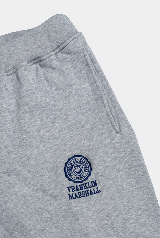 Los icónicos pantalones polares de la colección "Heritage"
