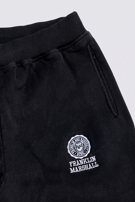 Los icónicos pantalones polares de la colección "Heritage"