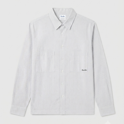 Camicia modello con doppio taschino e ricamo