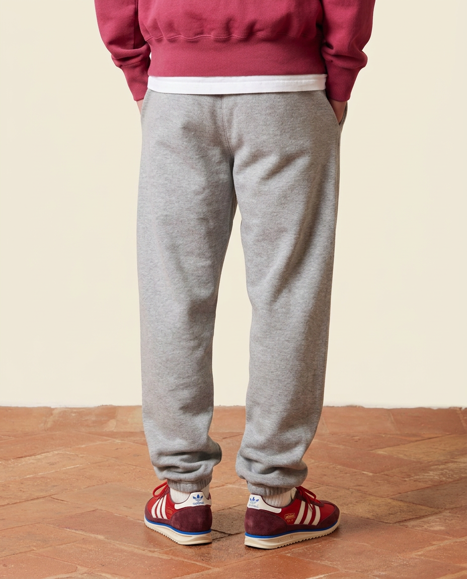 Gli iconici pantaloni della tuta