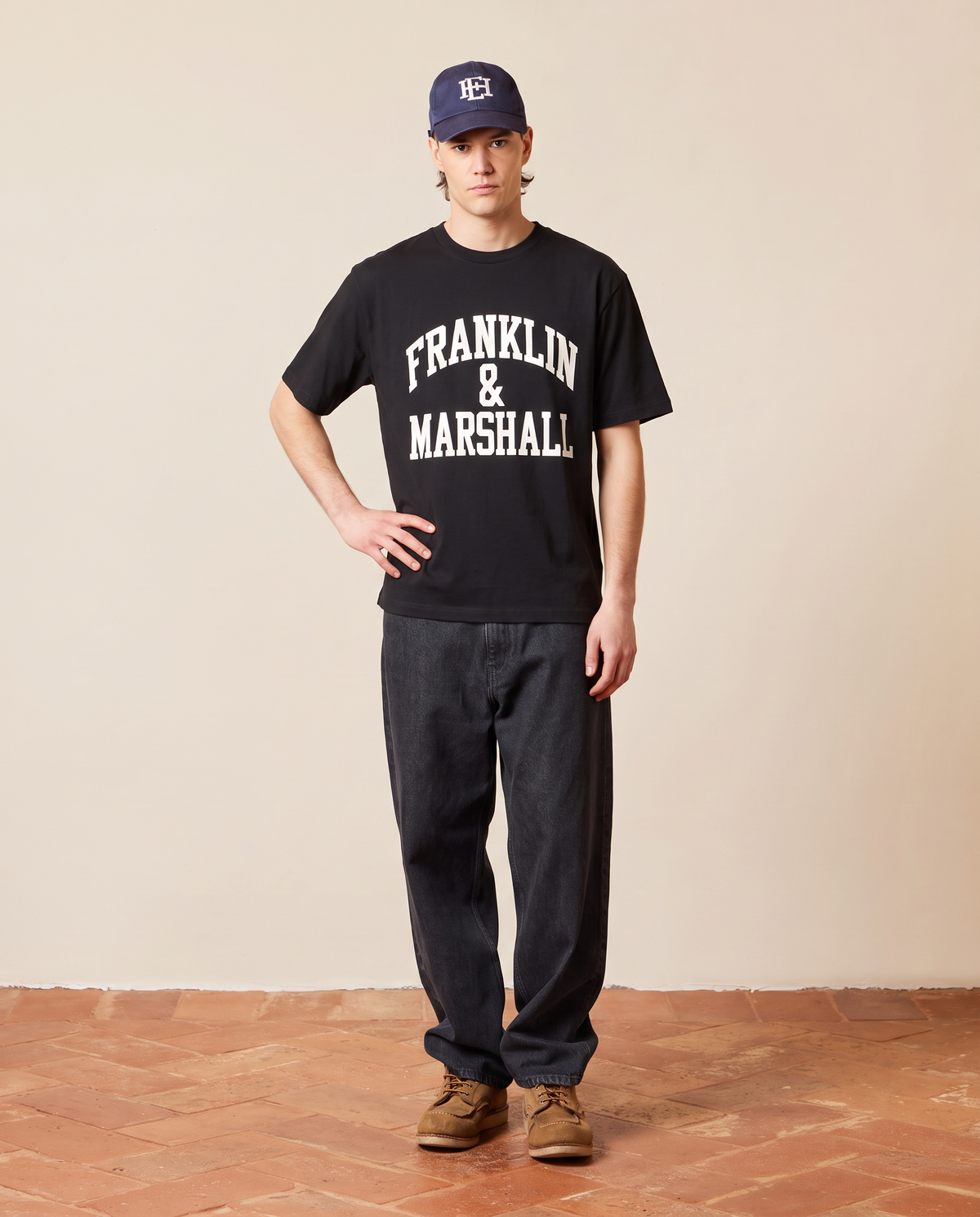 L'iconica tee della collezione "Heritage"
