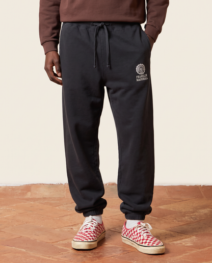 L'iconico pantalone in felpa della collezione "Heritage"