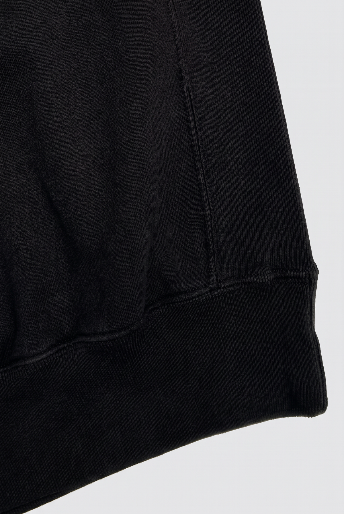 La icónica sudadera con capucha de la colección "Heritage"