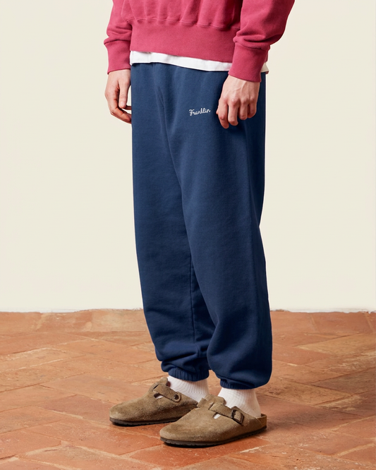 Gli iconici pantaloni della tuta