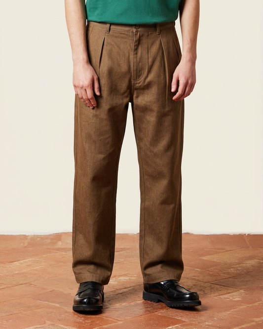 Pantalone chino con pence
