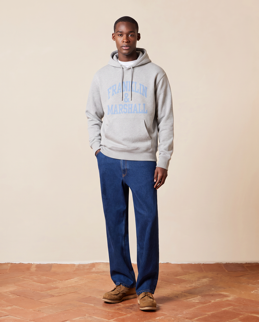 L'iconica felpa con cappuccio della collezione "Heritage"