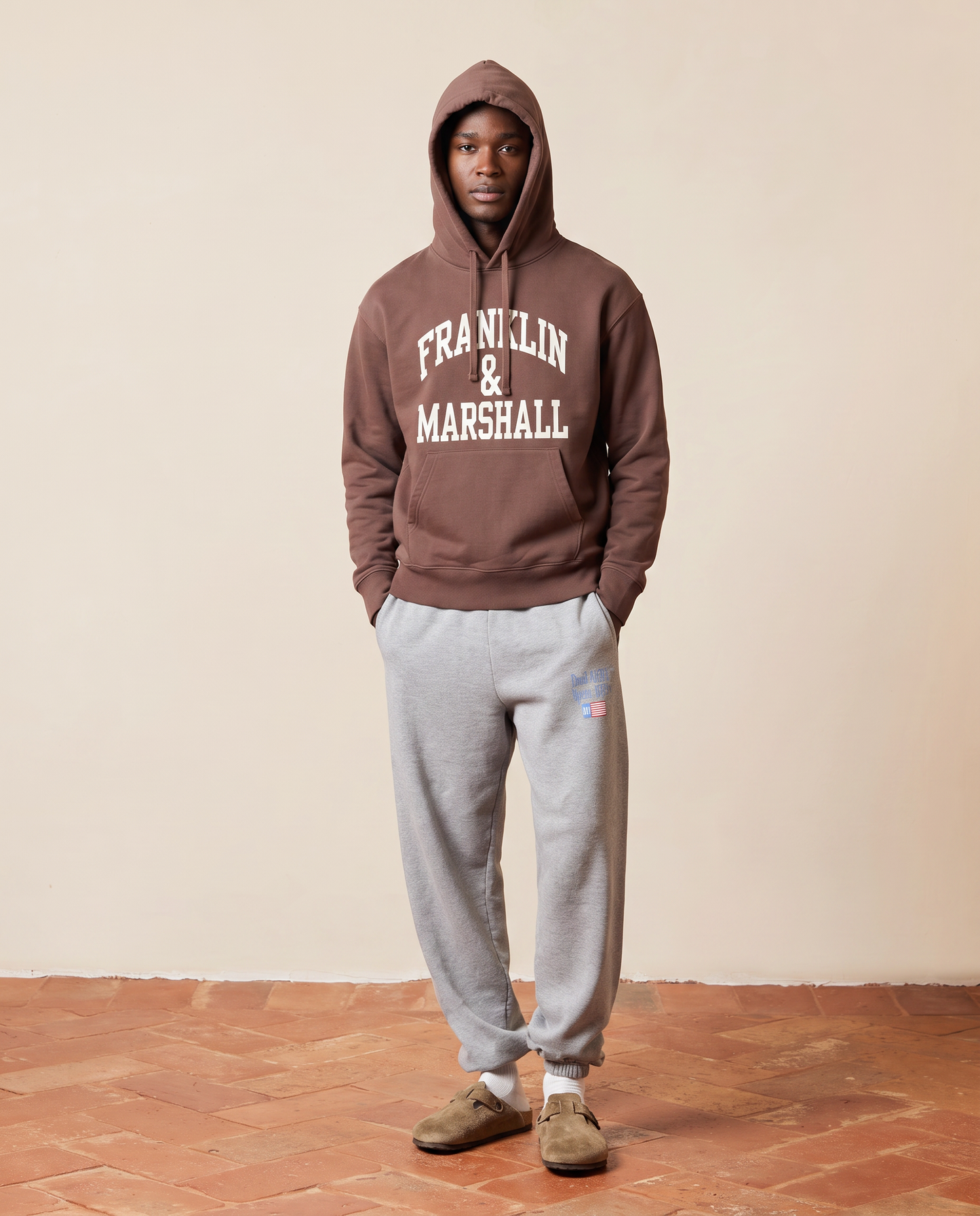 L'iconica felpa con cappuccio della collezione "Heritage"