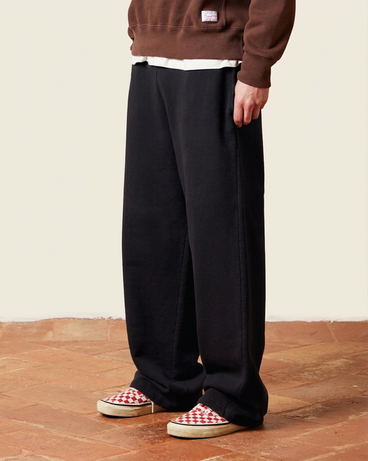 Pantalone oversize in felpa con ricamo