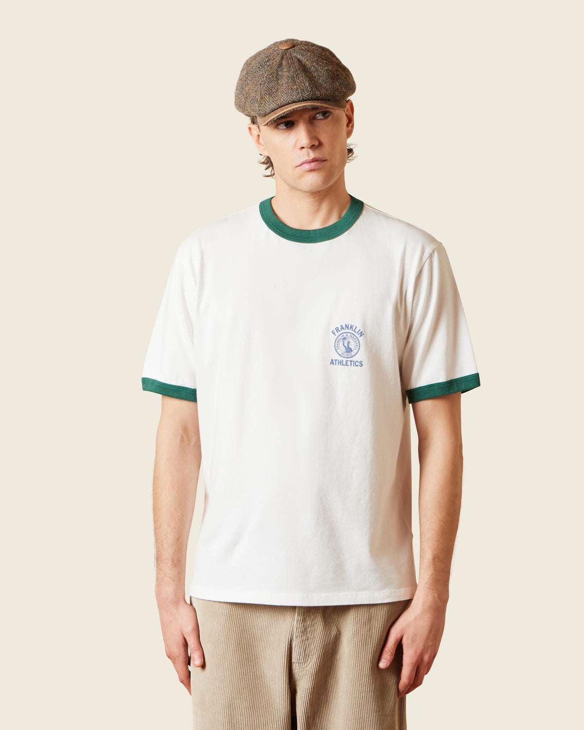 L'iconica t-shirt a contrasto