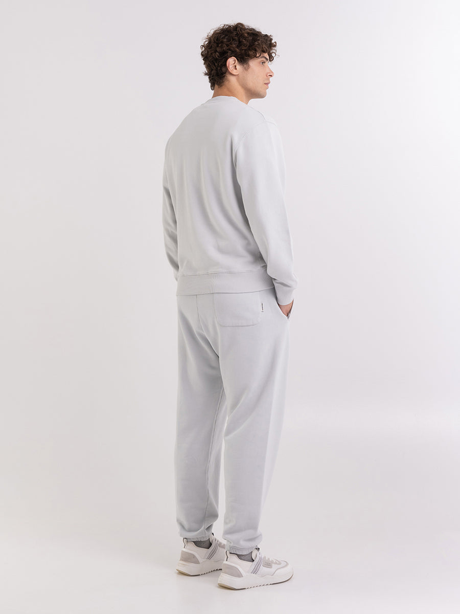 Agender crewneck sweatshirt with Crest logo embroidery