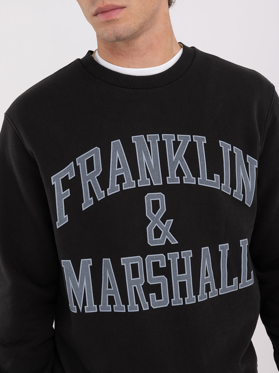 Sweatshirt with arch letter logo print