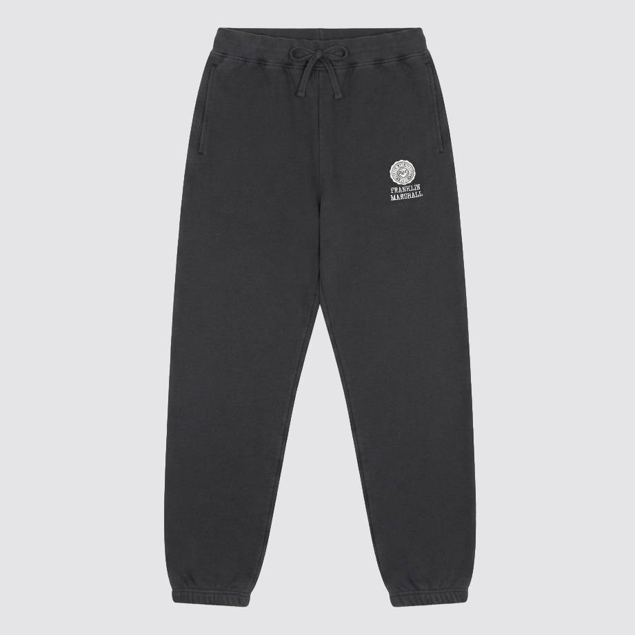 L'iconico pantalone in felpa della collezione "Heritage"