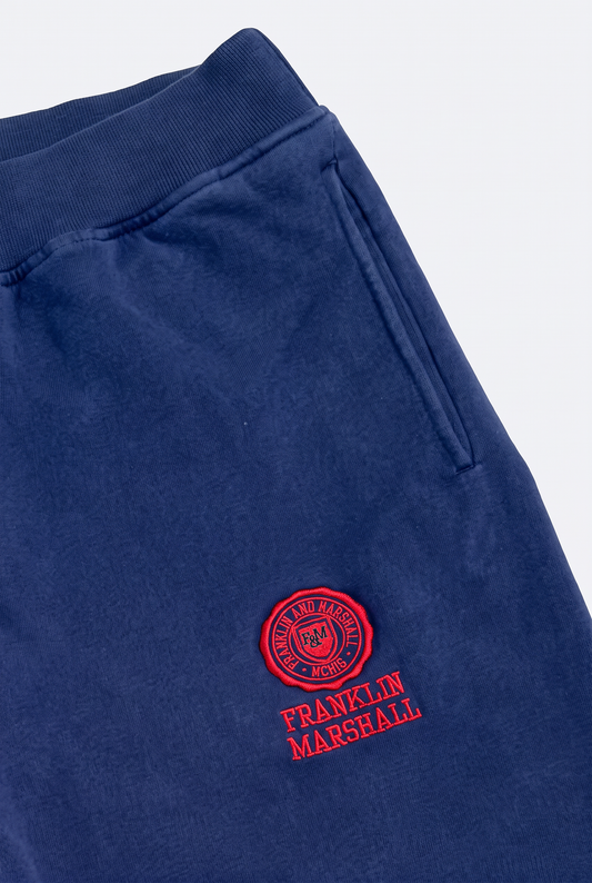 Los icónicos pantalones polares de la colección "Heritage"