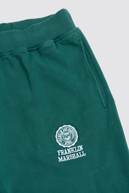 Los icónicos pantalones polares de la colección "Heritage"