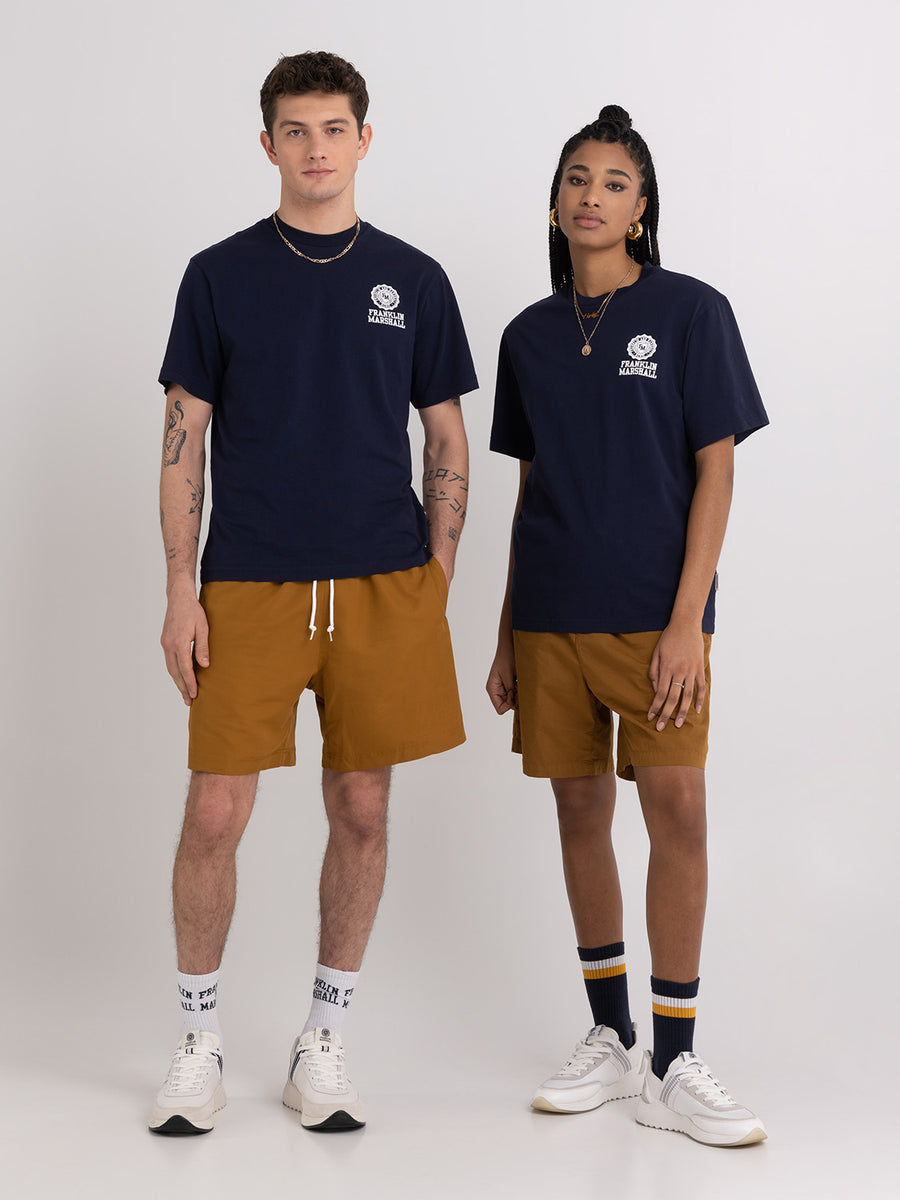 Agender t-shirt with Crest logo print
