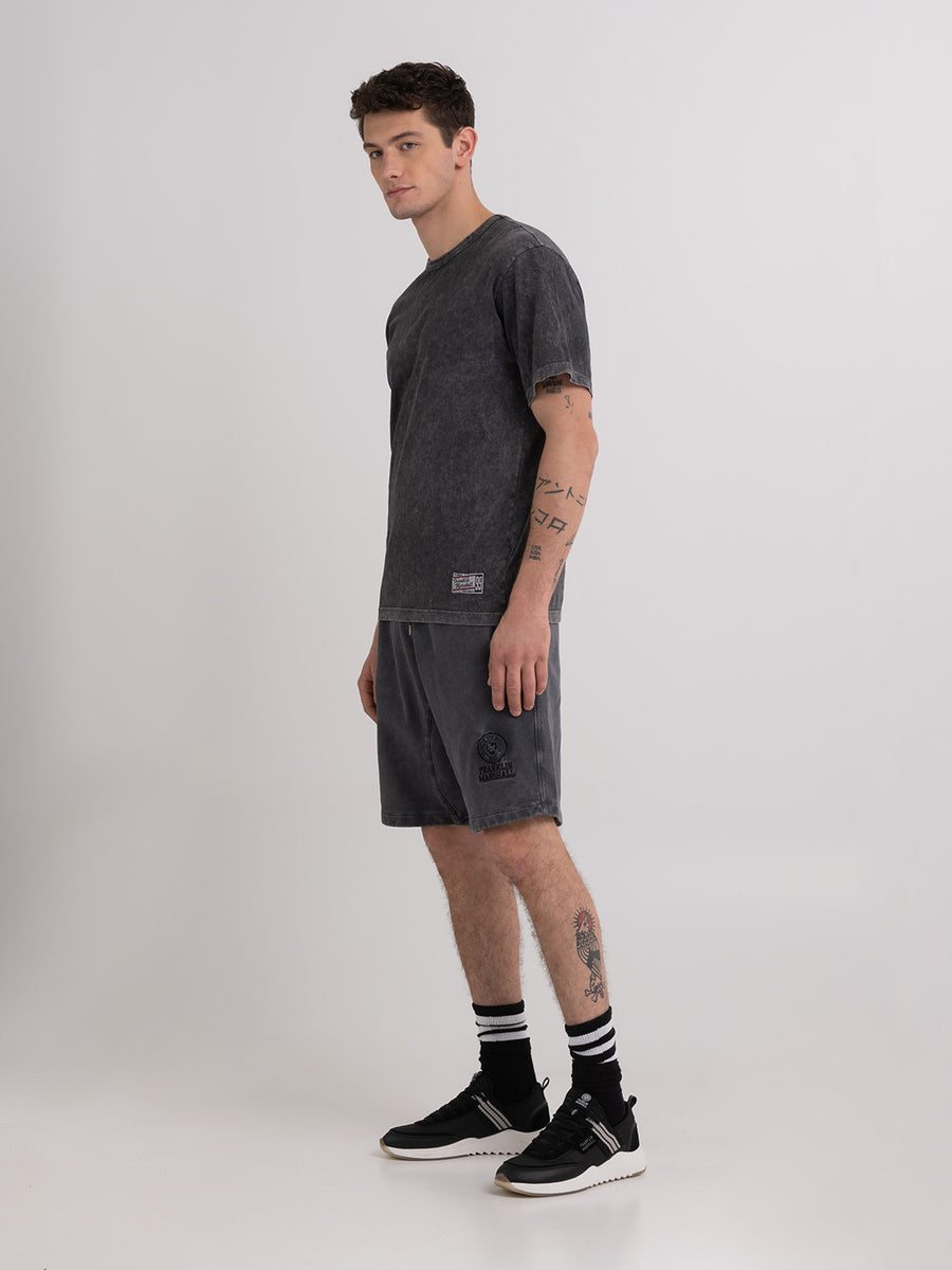 Acid wash garment-dyed t-shirt in jersey