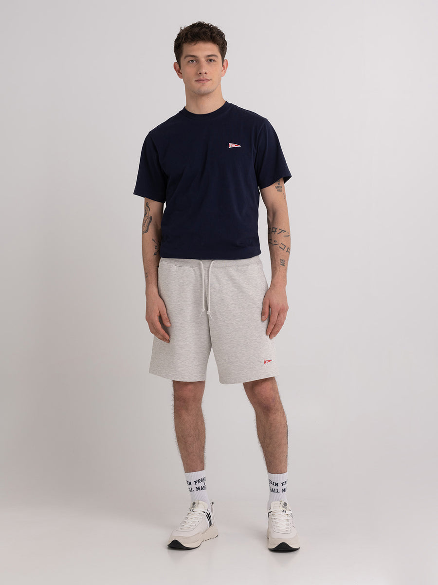 Agender fleece shorts with Pennant patch
