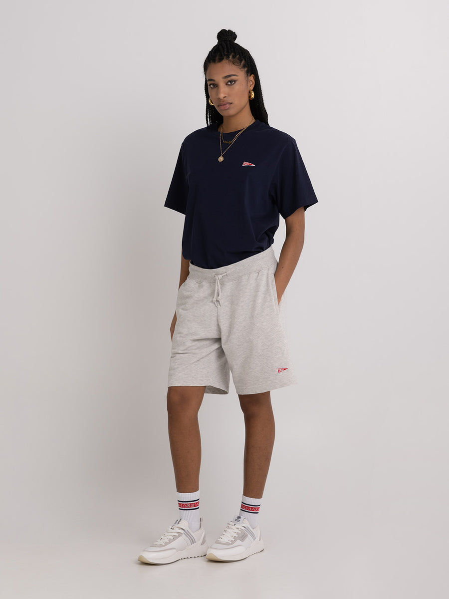 Agender fleece shorts with Pennant patch