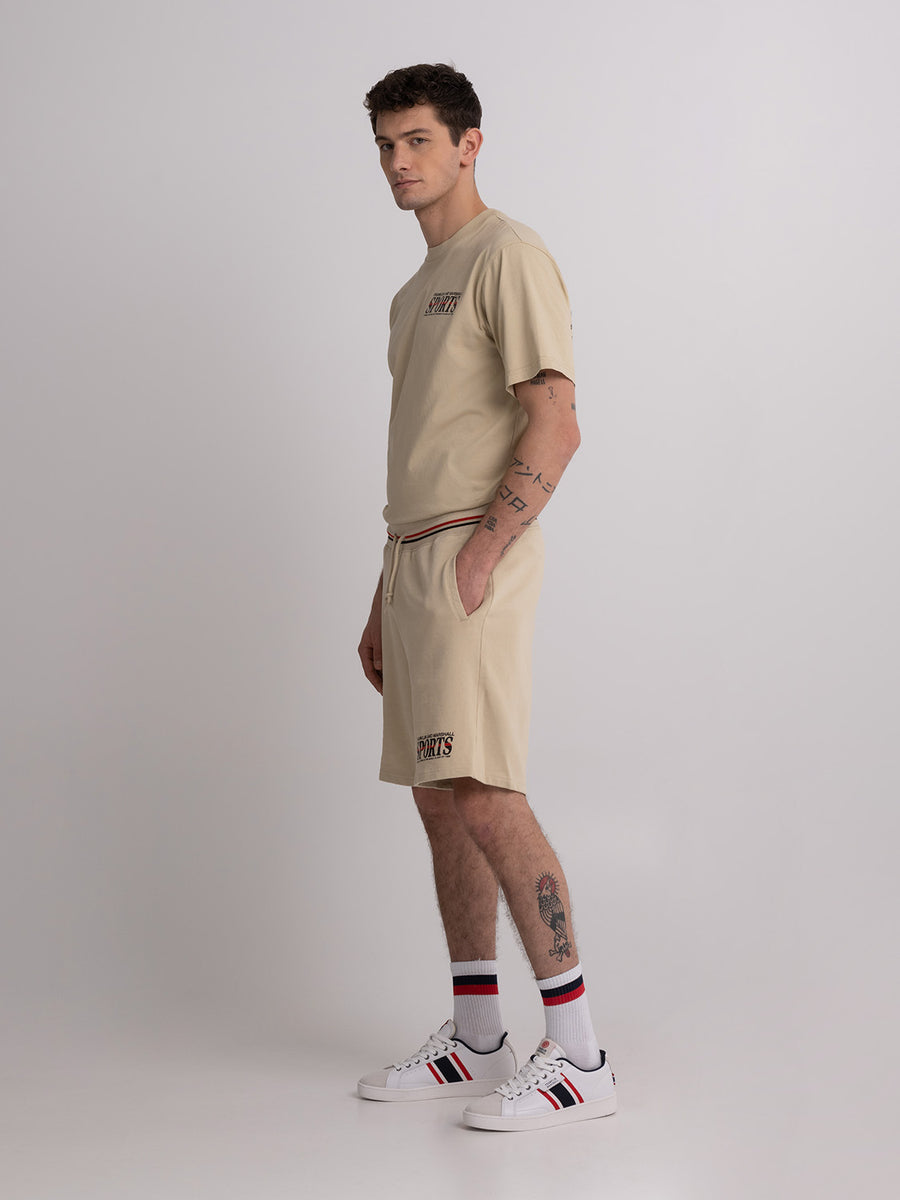 Fleece shorts with Sports print