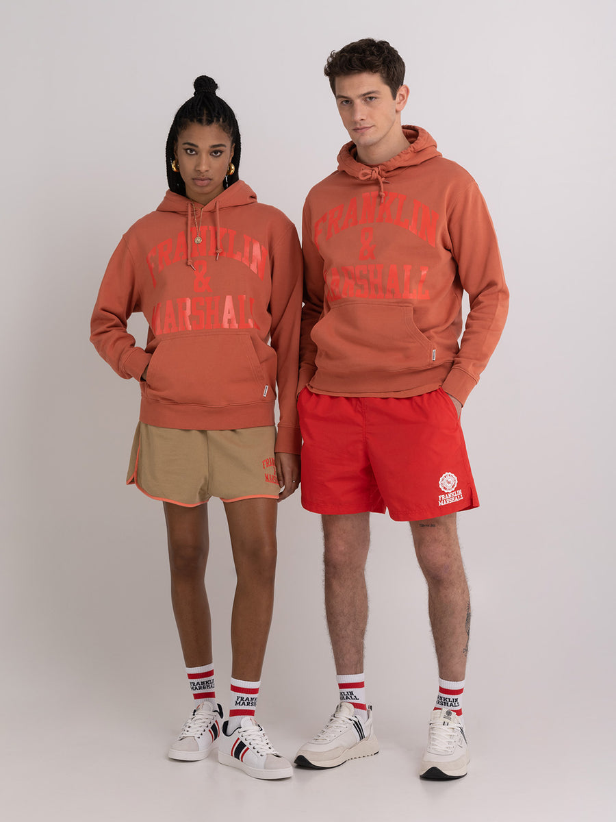 Agender hoodie with arch letter logo print
