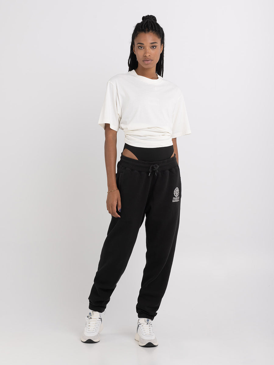Agender jogger pants with Crest logo embroidery