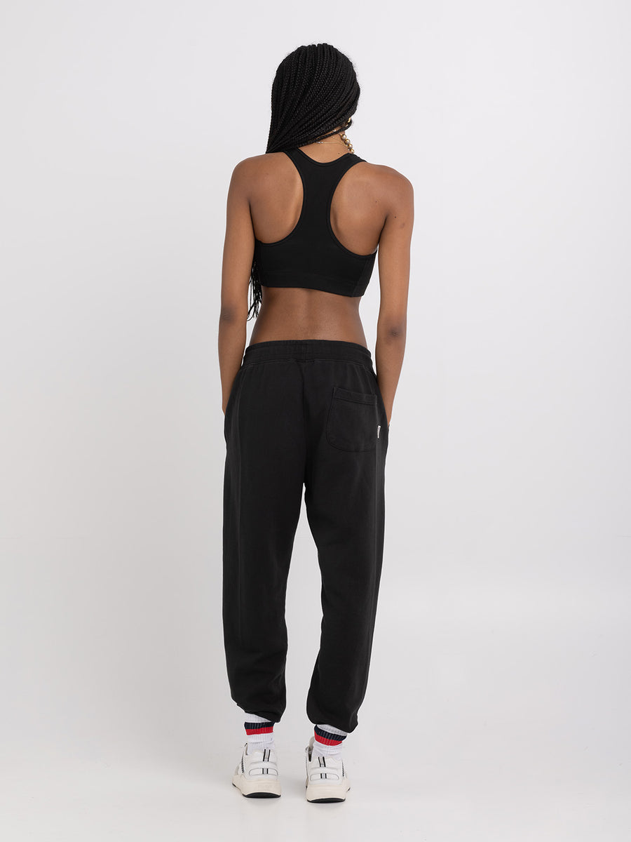 Agender jogger pants with Pennant patch