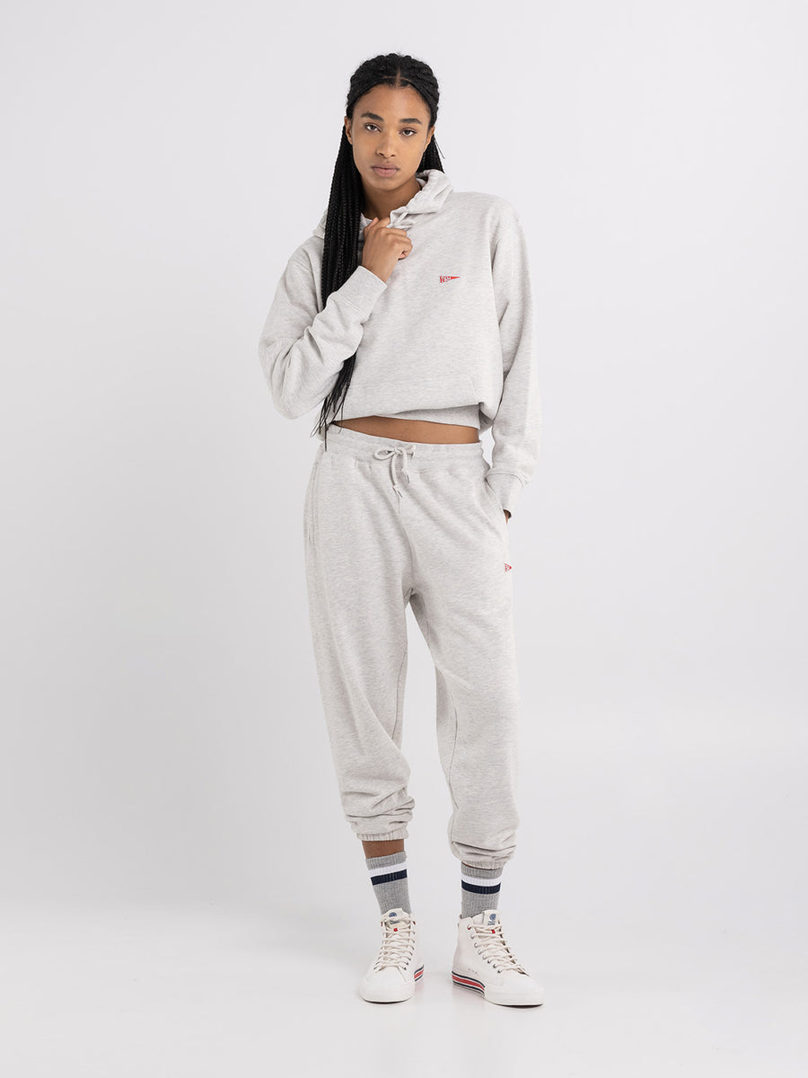 Agender jogger pants with Pennant patch