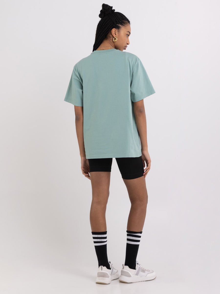 Agender t-shirt with arch letter print