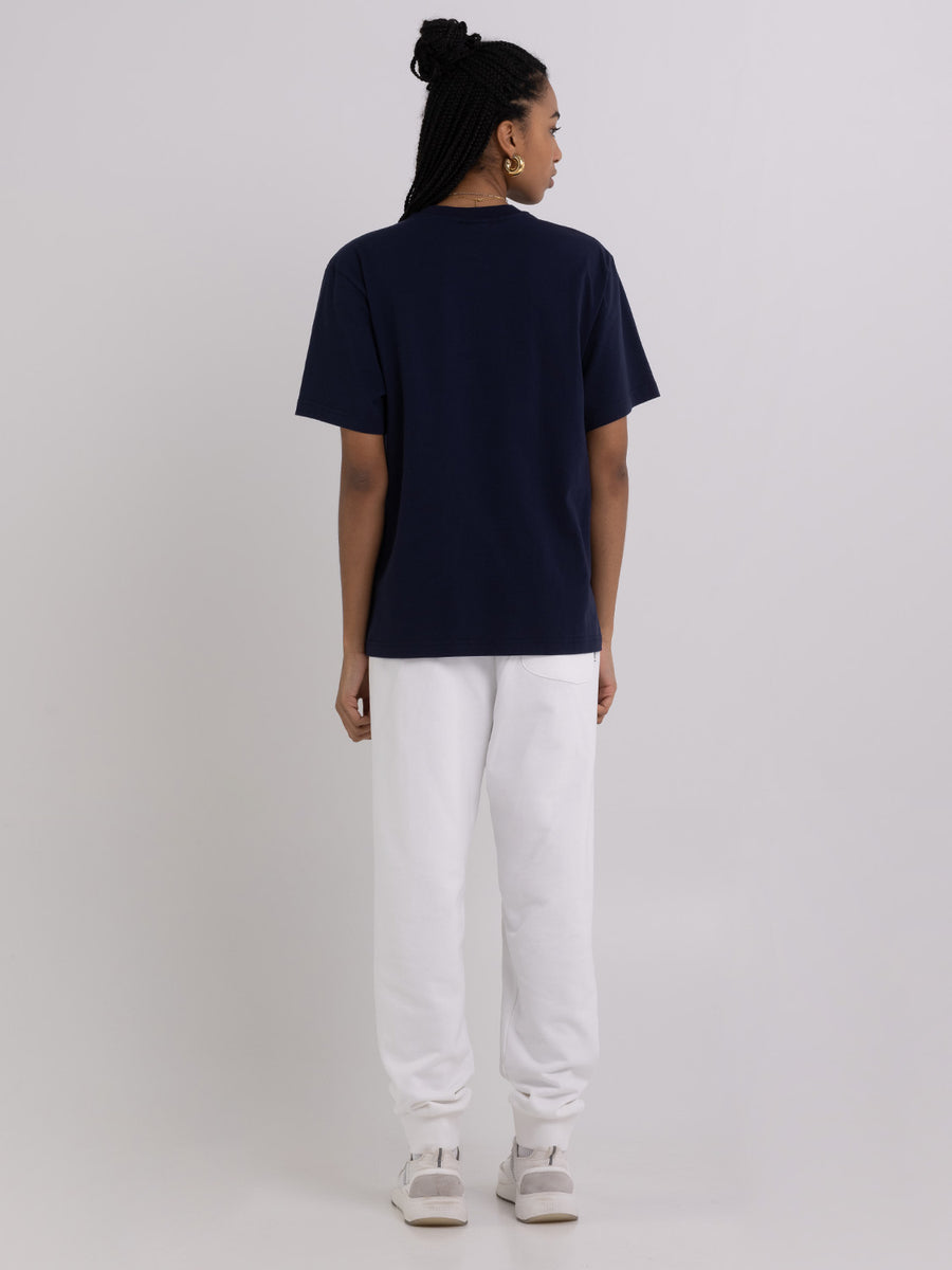 Agender t-shirt with arch letter print