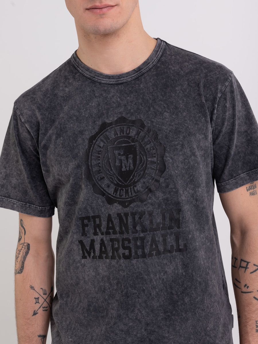 Acid wash garment-dyed t-shirt with Crest logo print