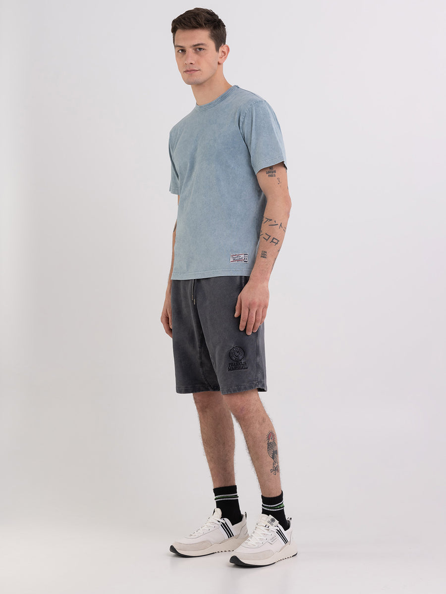 Acid wash garment-dyed t-shirt in jersey