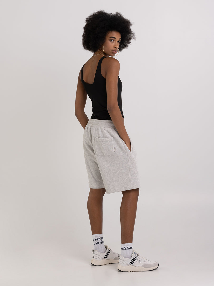 Agender fleece shorts with arch letter logo print