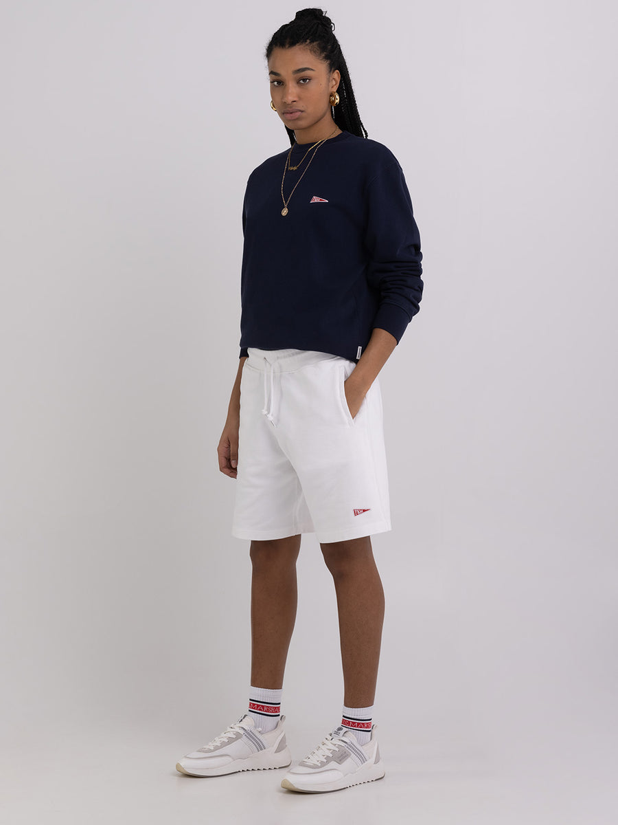 Agender fleece shorts with Pennant patch