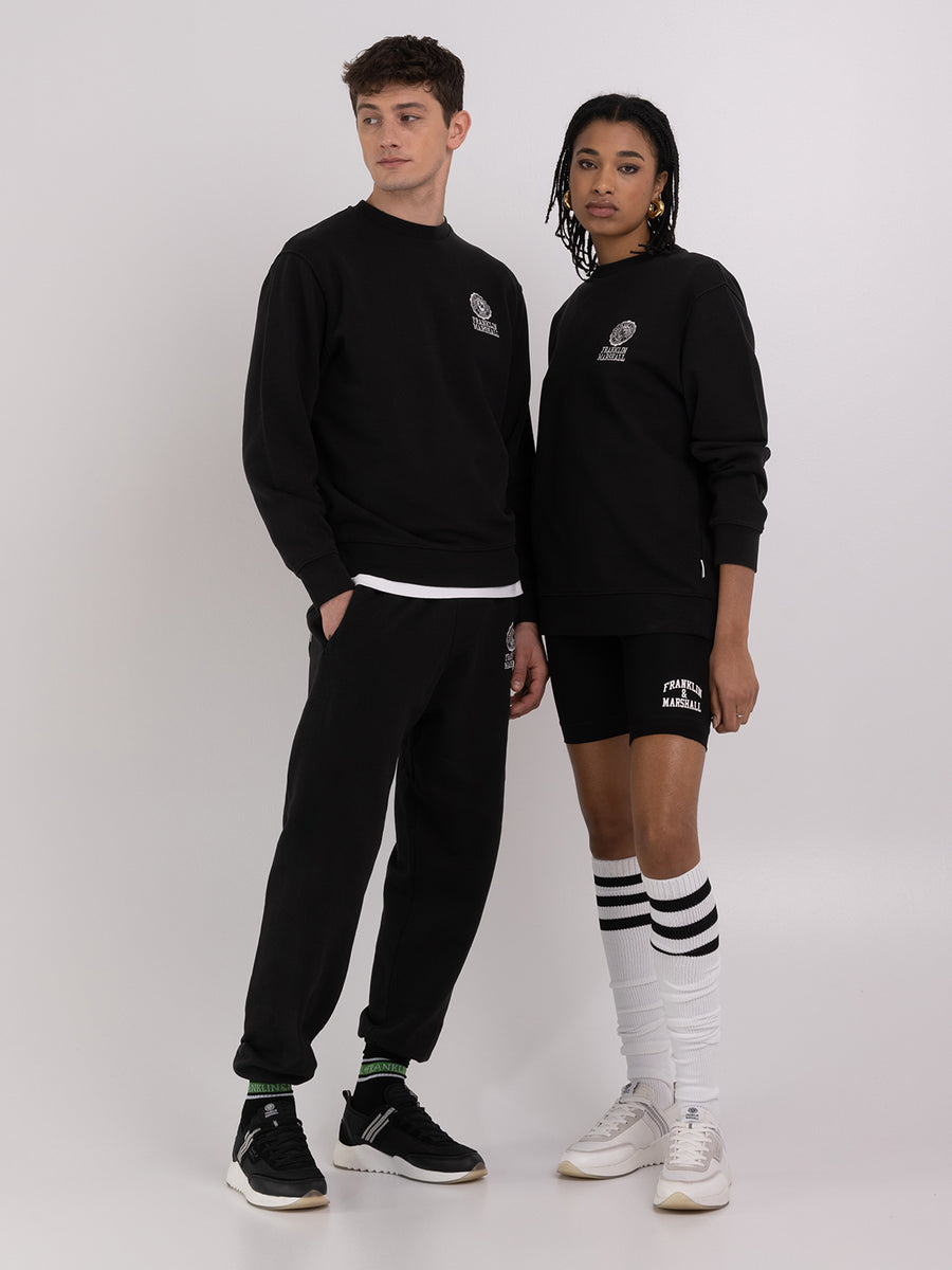 Agender sweatshirt with Crest logo embroidery