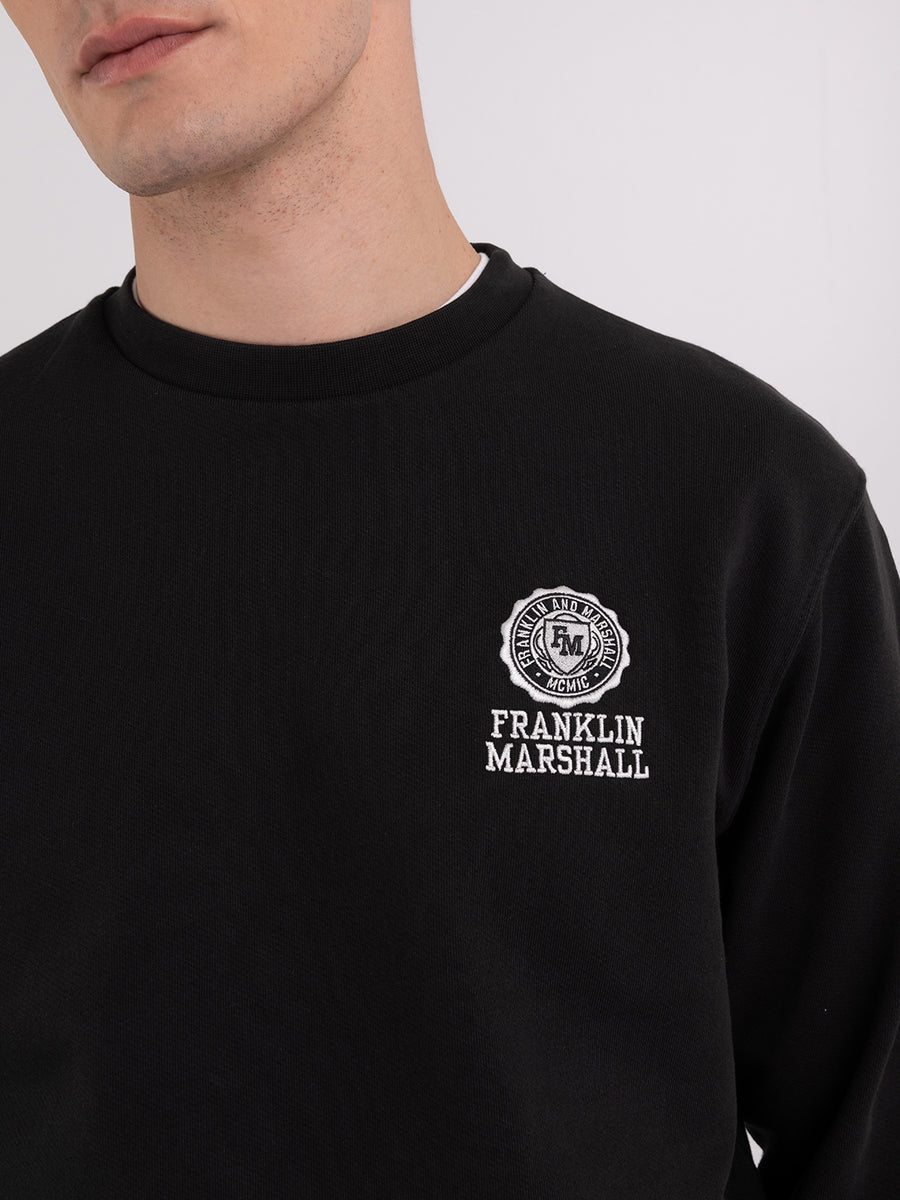 Agender sweatshirt with Crest logo embroidery