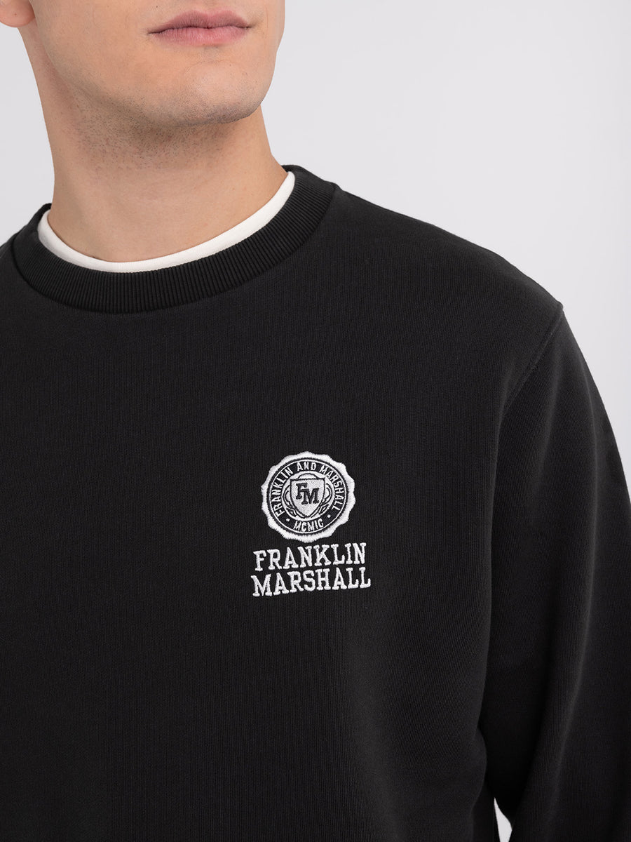 Fleece set with Crest logo embroidery
